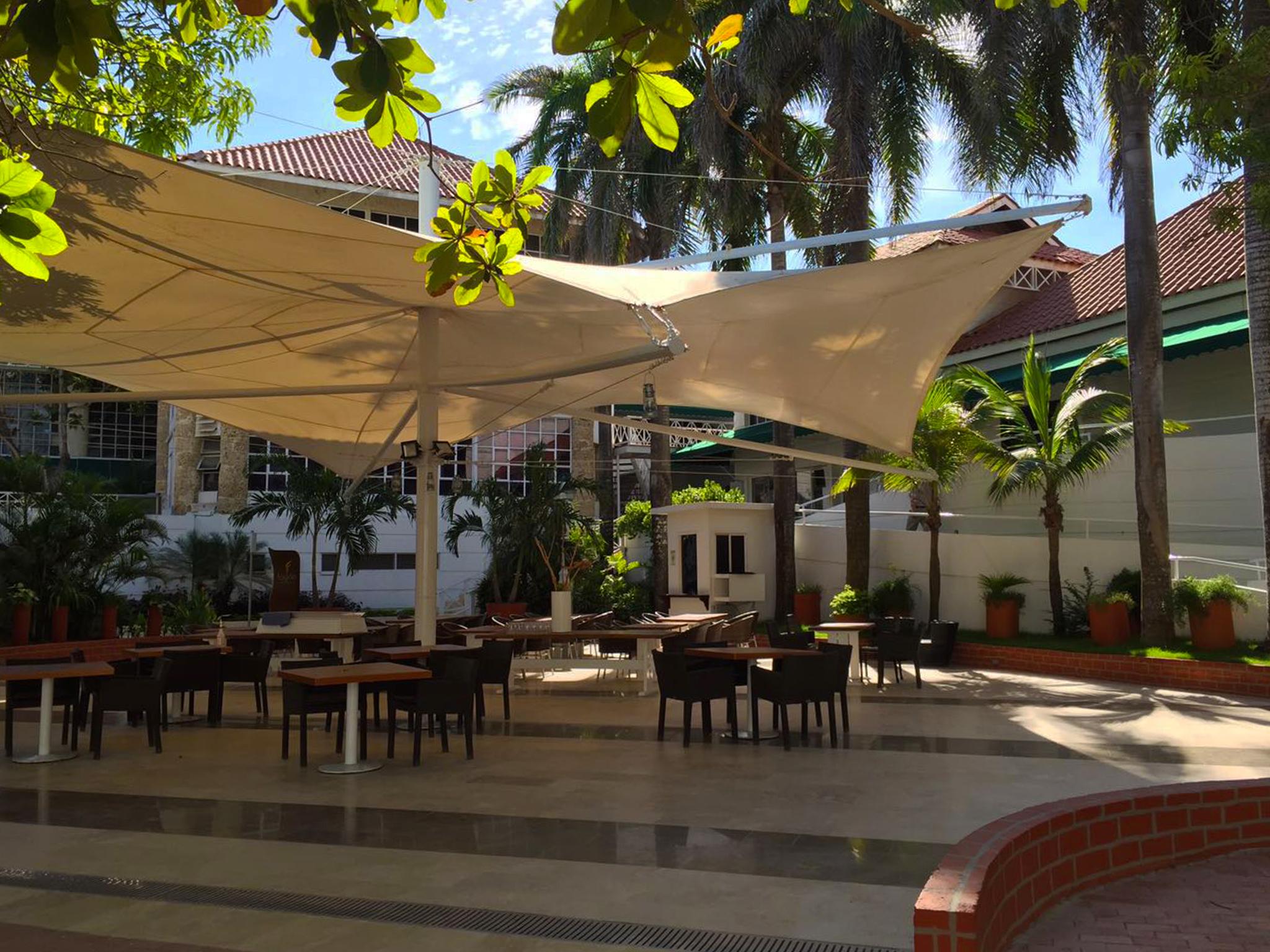 فندق لاس أميريكاس كاسا دي بلايا Cartagena المظهر الخارجي الصورة The courtyard of the hotel